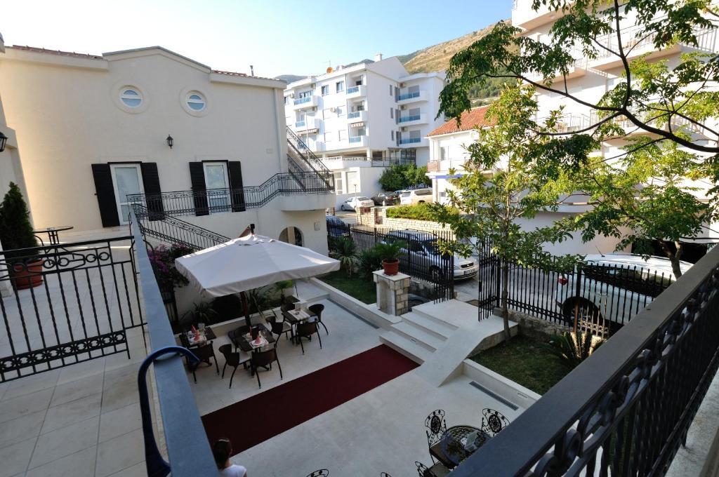 Vila Duric - Ex Hotel Duric Petrovac Exteriör bild