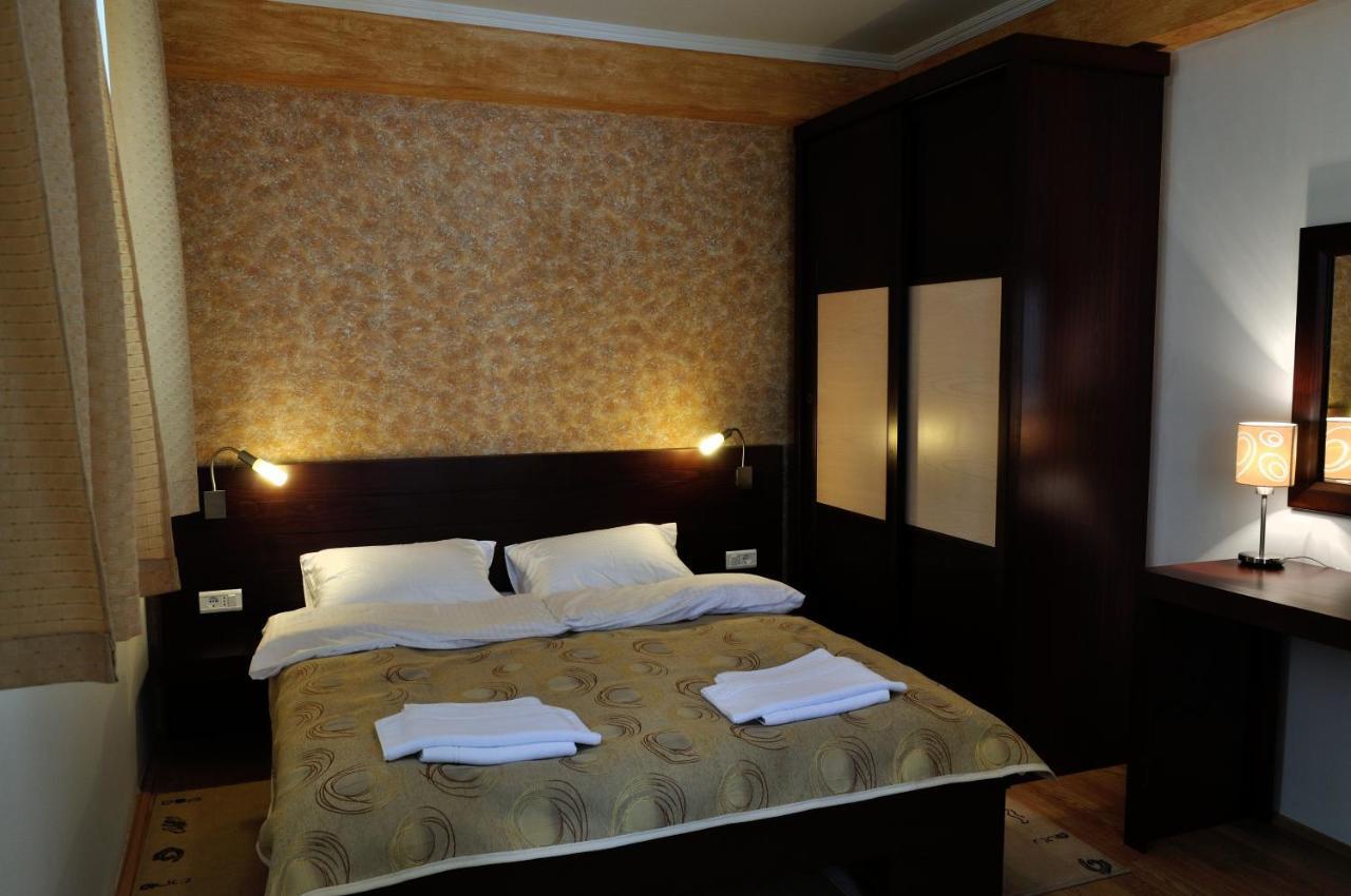 Vila Duric - Ex Hotel Duric Petrovac Rum bild